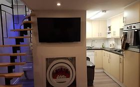Beautiful Holiday Studio In The Heart Of Rochester